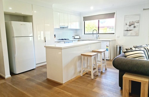 Surfside Casa | Stroll to beach and Mangrove walk Fisherman's paradise