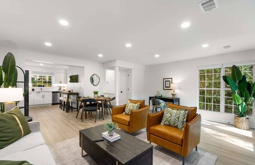 Alpharetta Casa | Stroll to Downtown Alpharetta & Avalon Shops