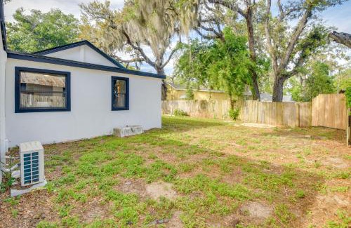 Walkers Holly Hill Casa | Stroll to Shore Retreat with Yard in Daytona Beach