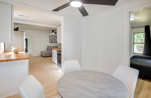 Daytona Beach Cabaña | Stroll to Shore: Retreat w/ Yard in Daytona Beach