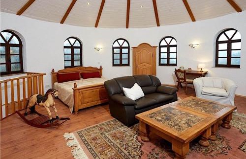 Strotzbusch Casa | Strotzbüsch Forest Hideaway