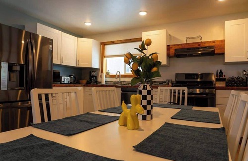 Silverton Casa | Stu Dog's House Summa
