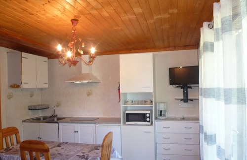 Saint-Colomban-des-Villards Chalet De Esquí | Studio Dans Chalet à 50m Pistes de Skis Équipé Pour 4 Personnes