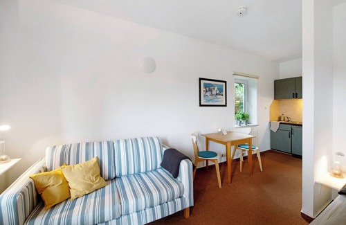 Klein Bollhagen Apartamento | Apartamento-estudio 'Fewo Ostseeblau - Fulgenhaus' con balcón