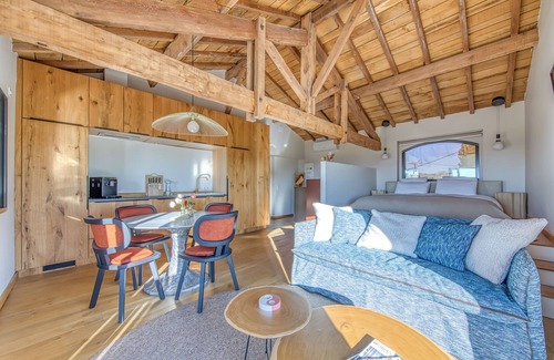 Saint-Sulpice-de-Faleyrens Apartamento | Estudio 'Au Chai Bigaroux' con terraza privada, Wi-Fi y aire acondicionado