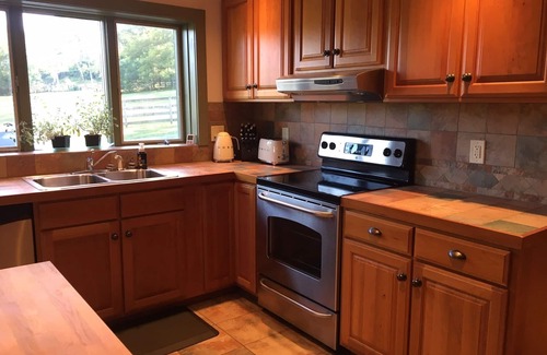 Mattawana Casa | Studebaker House - Streamside