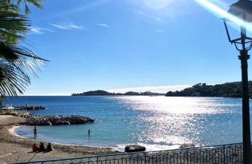 Beaulieu-sur-Mer Apartamento | Studette "La Fourmi" proche centre et plage