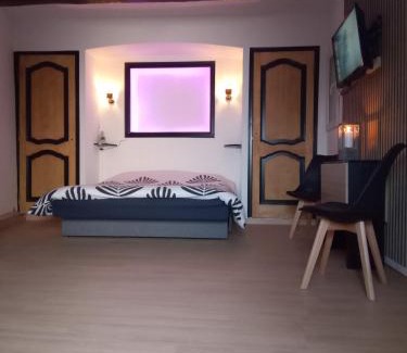 Sainte-Anastasie-sur-Issole Apartamento | Studio magnolia