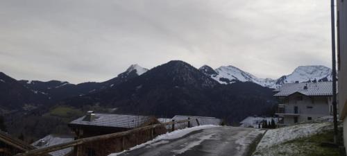 Saint-Jean-dʼAulps Apartamento | Studio à 300M des pistes