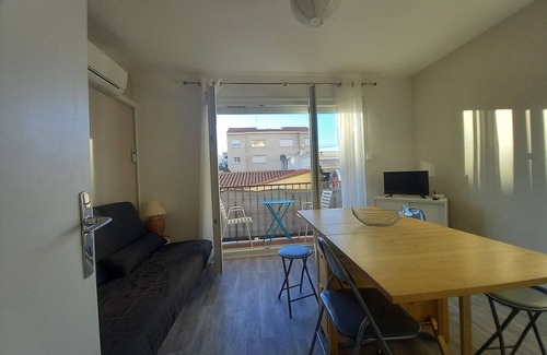 Saint-Nazaire Apartamento | Studio à 40 Mètres de la Plage