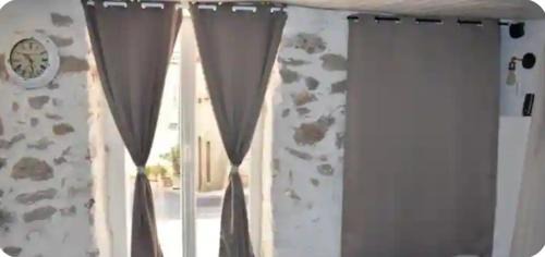 Vins-sur-Caramy Apartamento | Studio à côté Brignoles