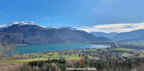 Chaparon Apartamento | Studio à la campagne au bout du lac d'Annecy