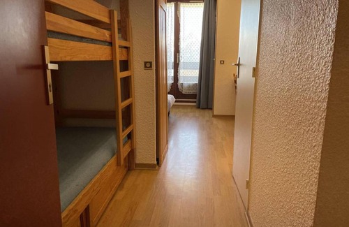 Puy-Saint-Vincent Apartamento | Studio à Puy Saint Vincent 1700, 4 pers, balcon, proche pistes, parking, navette, TV, cuisine équipée - FR-1-330G-11