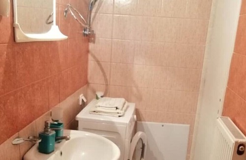 Lamia Apartamento | Studio 1 in a tranquil neighborhood close to TEI/center