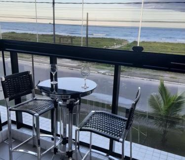 Matinhos Apartamento | Studio 107 Maravilhoso Frente Mar Piscina Aquecida