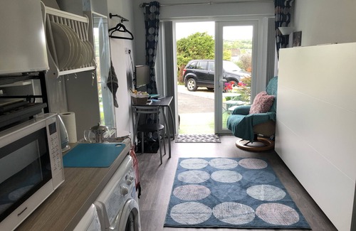 St. Cleer Apartamento | Studio 17 room with a moorland view