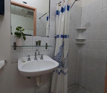 Adelaide Central Business District Hotel | Studio 17 Wright Lodge