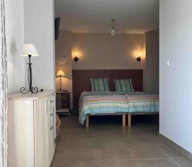 Alata Apartamento | Studio 2 avec piscine & vue sur la baie d'Ajaccio