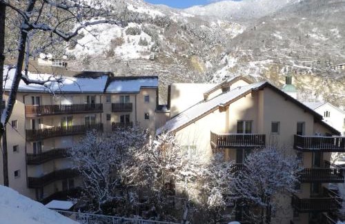 Brides-les-Bains Apartamento | Studio 2* Centre Brides-les-Bains, 4 pers, Parking, Ski, Wifi - FR-1-512-215