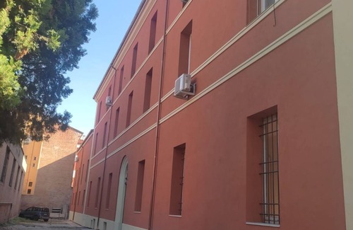 Bologna Fiere District Casa | Studio 2 min walk from Porta San Donato!