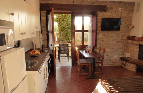 Ibero Apartamento | Estudio (2 pax) con vistas al río y piscina. A 10 minutos de Pamplona.