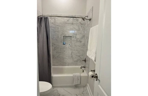 Tifton Apartamento | Studio #2 - Stylish 1 bedroom studio apartment