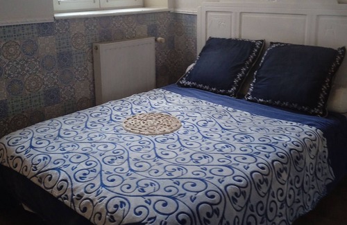 Cimetiere de l'Est Apartamento | Studio 20 m2 with small private terrace.