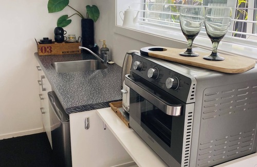Fitzroy Apartamento | STUDIO 22 . 5 minute walk to sand.