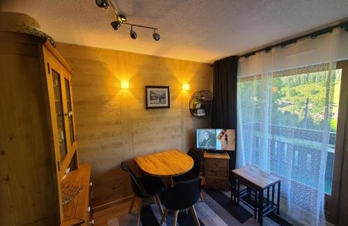 La Clusaz Apartamento | Studio 3 étoiles Les Helianthes