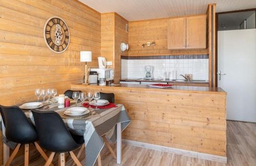 Chamrousse Apartamento | Studio 3* ambiance Montagne, balcon sud, proche pistes et centre station - FR-1-340-160