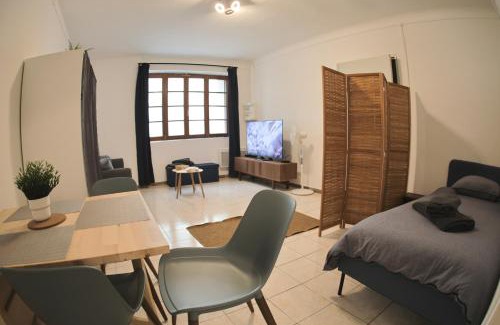 Pont-Saint-Esprit Apartamento | Studio 3 couchages à Pont-Saint-Esprit