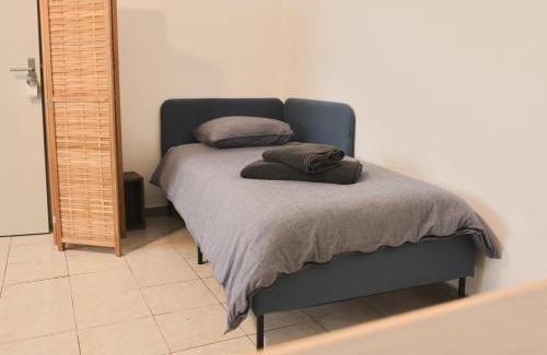 Pont-Saint-Esprit Apartamento | Studio 3 couchages à Pont-Saint-Esprit
