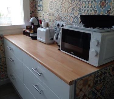 Amelie-les-Bains-Palalda Apartamento | Studio 33 m2 , climatisé, parking extérieur privé gratuit