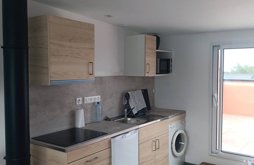 Trelevern Apartamento | Studio 34m2 large terrace sea view 2km beaches gr34. Pink granite hillsides