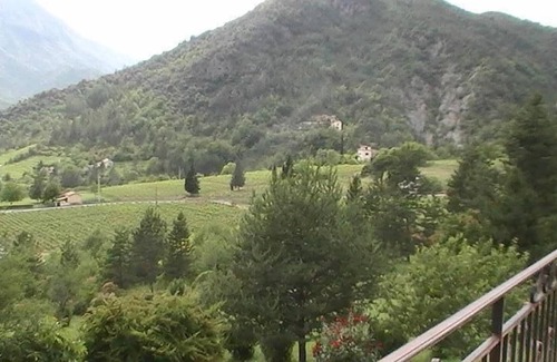 Villars-sur-Var Apartamento | 35m Estudio ° nueva totalmente equipada, jardín, estacionamiento, planta baja, zona verde tranquila.