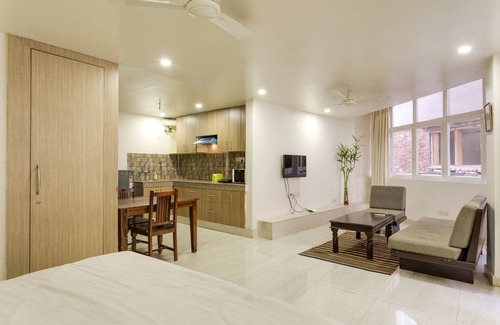 Hauz Khas Apartamento | Studio 37 with a beautiful glass-room