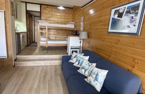 Isola Apartamento | Studio 4 people isola 2000 snow front shopping mall