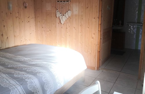 Evires Apartamento | STUDIO 4 people with swimming pool/Annecy-Geneva