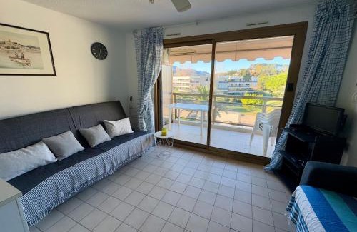 Mandelieu-La-Napoule Apartamento | Studio, 4 personnes, 2 piscines
