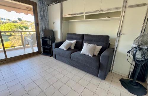 Mandelieu-La-Napoule Apartamento | Studio, 4 personnes, 2 piscines