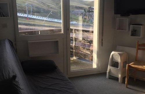 Arette Apartamento | Studio 4 pers. au pied des pistes avec balcon, ascenseur, parking gratuit, casier à skis et équipement complet - FR-1-602-3