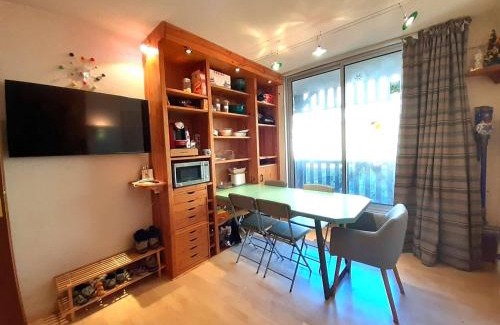 Piau Engaly Apartamento | Studio 4 pers. avec balcon à Piau-Engaly, 3ème étage, ascenseur, casier à ski - FR-1-457-331
