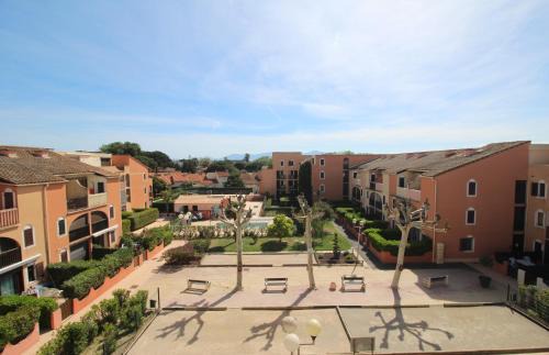 Les Arenes Apartamento | studio 4 personnes dans une residence avec piscine plus parking