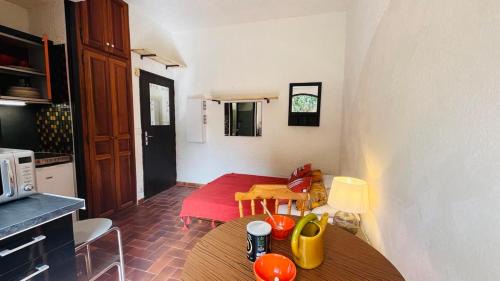 Marine de Saint Ambroggio Apartamento | Studio 5 PORTO LUMIO