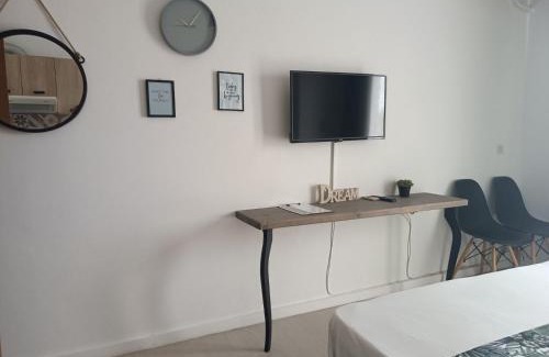 Nea Khili Apartamento | stuDio 57 9