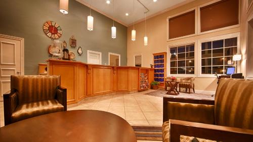 Corona Hotel | Studio 6 Corona, CA West