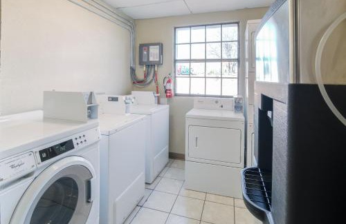 Fort Worth Hotel | Studio 6-Fort Worth, TX - West Medical Center