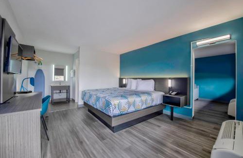 Tougaloo Hotel | Studio 6 Jackson MS I 55