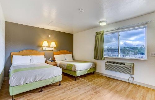 Kissimmee Hotel | Studio 6-Kissimmee, FL - Orlando