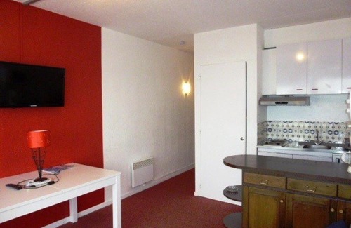 Arette Apartamento | Studio 6 pers au pied des pistes avec balcon, casier à skis et parking gratuit - FR-1-602-27